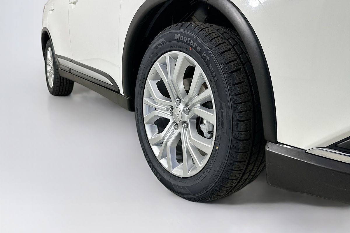 2020 Mitsubishi OUTLANDER ES 7 SEAT (AWD) ZL MY20