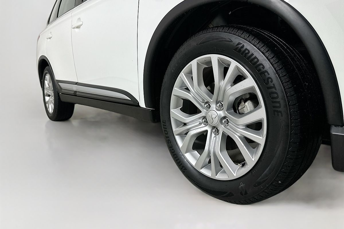 2021 Mitsubishi OUTLANDER ES 7 SEAT (2WD) ZL MY21
