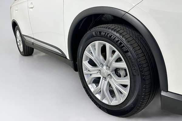 2021 Mitsubishi OUTLANDER ES 7 SEAT (2WD) ZL MY21