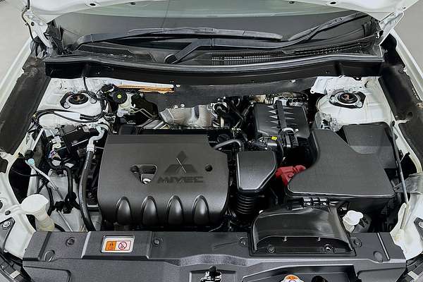 2020 Mitsubishi Outlander ES ZL
