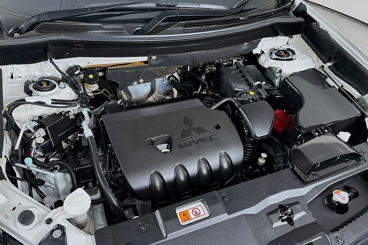 2020 Mitsubishi OUTLANDER ES 7 SEAT (AWD) ZL MY20