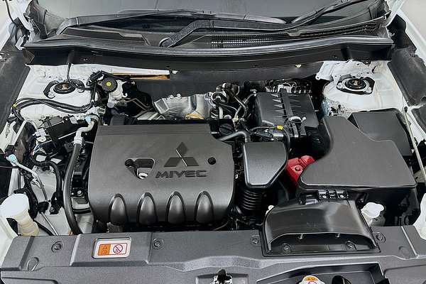 2021 Mitsubishi OUTLANDER ES 7 SEAT (AWD) ZL MY21