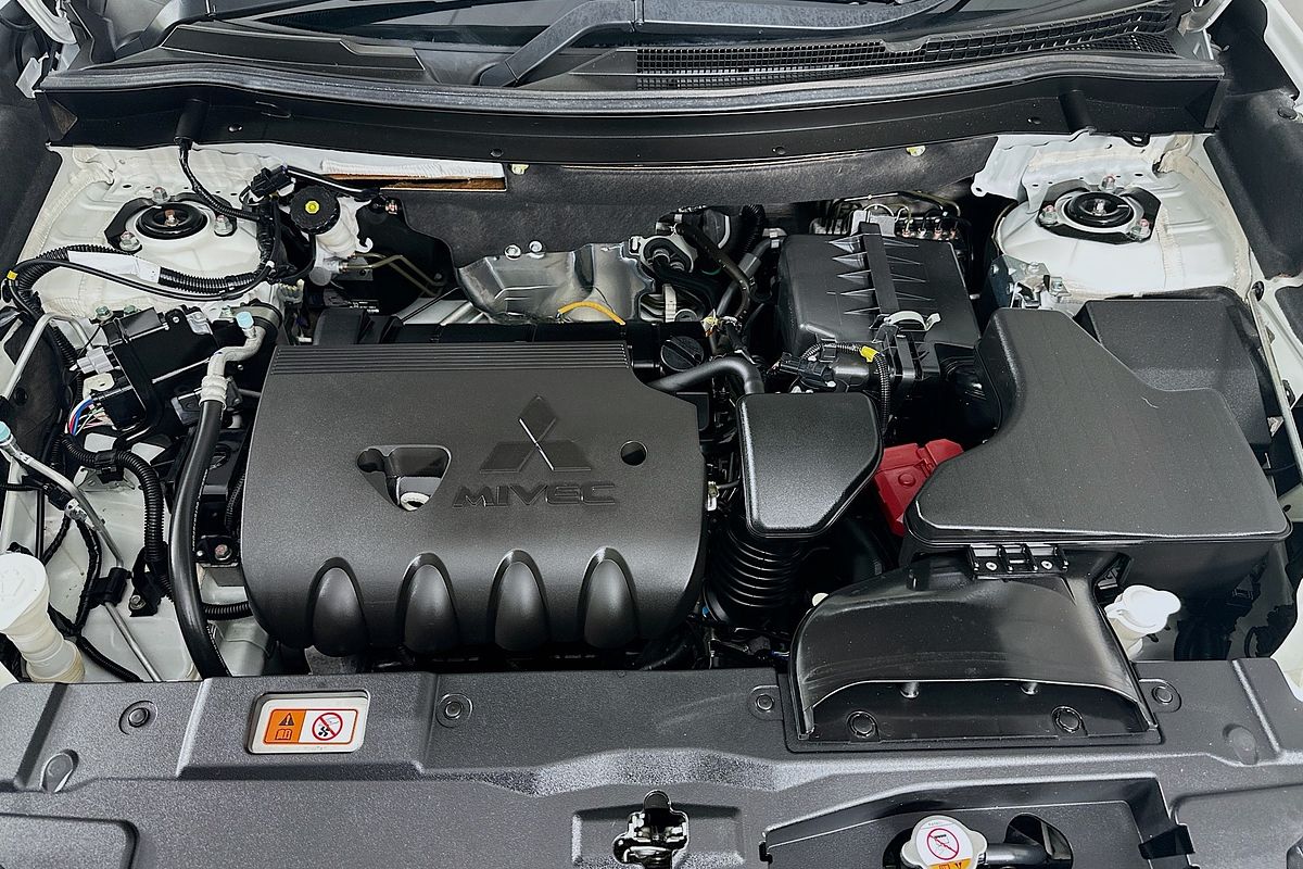 2021 Mitsubishi OUTLANDER ES 7 SEAT (2WD) ZL MY21