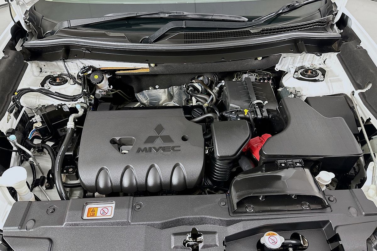 2018 Mitsubishi OUTLANDER ES 7 SEAT (AWD) ZL MY19