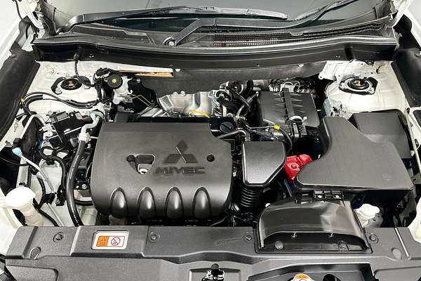 2021 Mitsubishi OUTLANDER ES 7 SEAT (2WD) ZL MY21