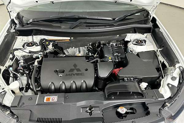 2021 Mitsubishi OUTLANDER ES 7 SEAT (AWD) ZL MY21