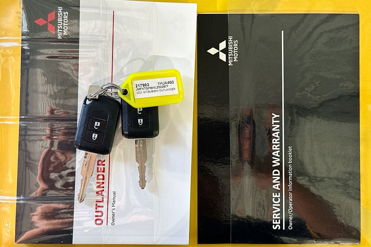 2021 Mitsubishi OUTLANDER ES 7 SEAT (2WD) ZL MY21