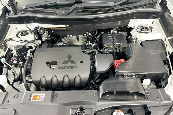 2017 Mitsubishi OUTLANDER LS (4x2) ZK MY17