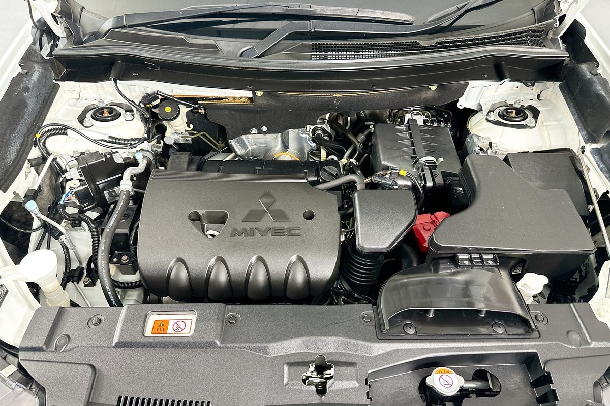 2021 Mitsubishi OUTLANDER ES 7 SEAT (2WD) ZL MY21