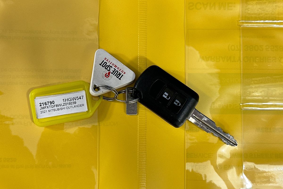 2021 Mitsubishi OUTLANDER ES 7 SEAT (2WD) ZL MY21