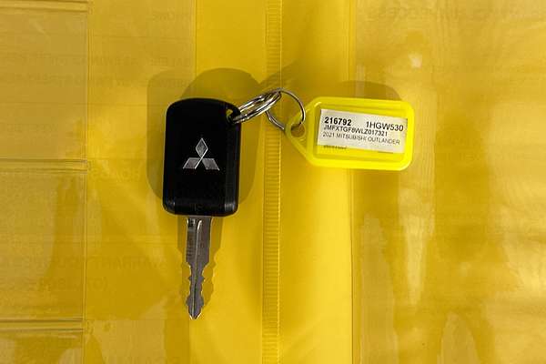 2021 Mitsubishi OUTLANDER ES 7 SEAT (2WD) ZL MY21