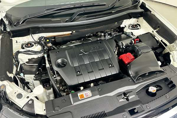 2018 Mitsubishi OUTLANDER LS 7 SEAT (AWD) ZL MY18.5