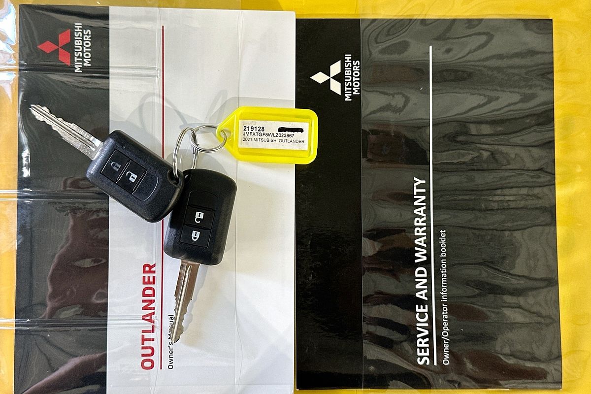 2021 Mitsubishi OUTLANDER ES 7 SEAT (2WD) ZL MY21