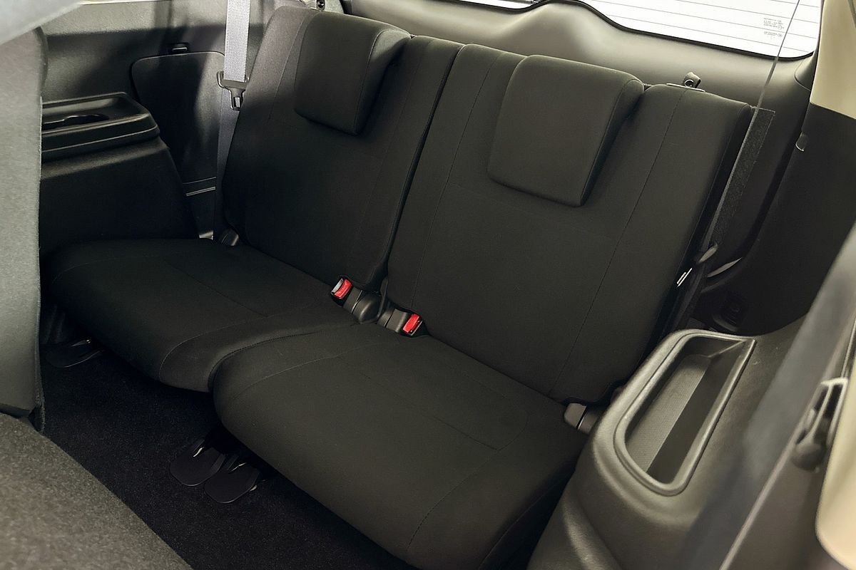 2017 Mitsubishi OUTLANDER LS (4x2) ZK MY17