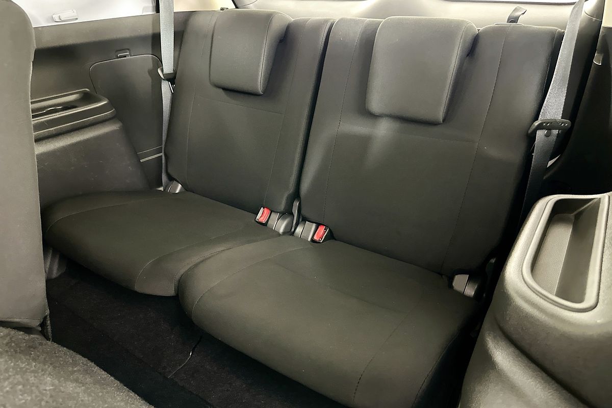 2021 Mitsubishi OUTLANDER ES 7 SEAT (2WD) ZL MY21