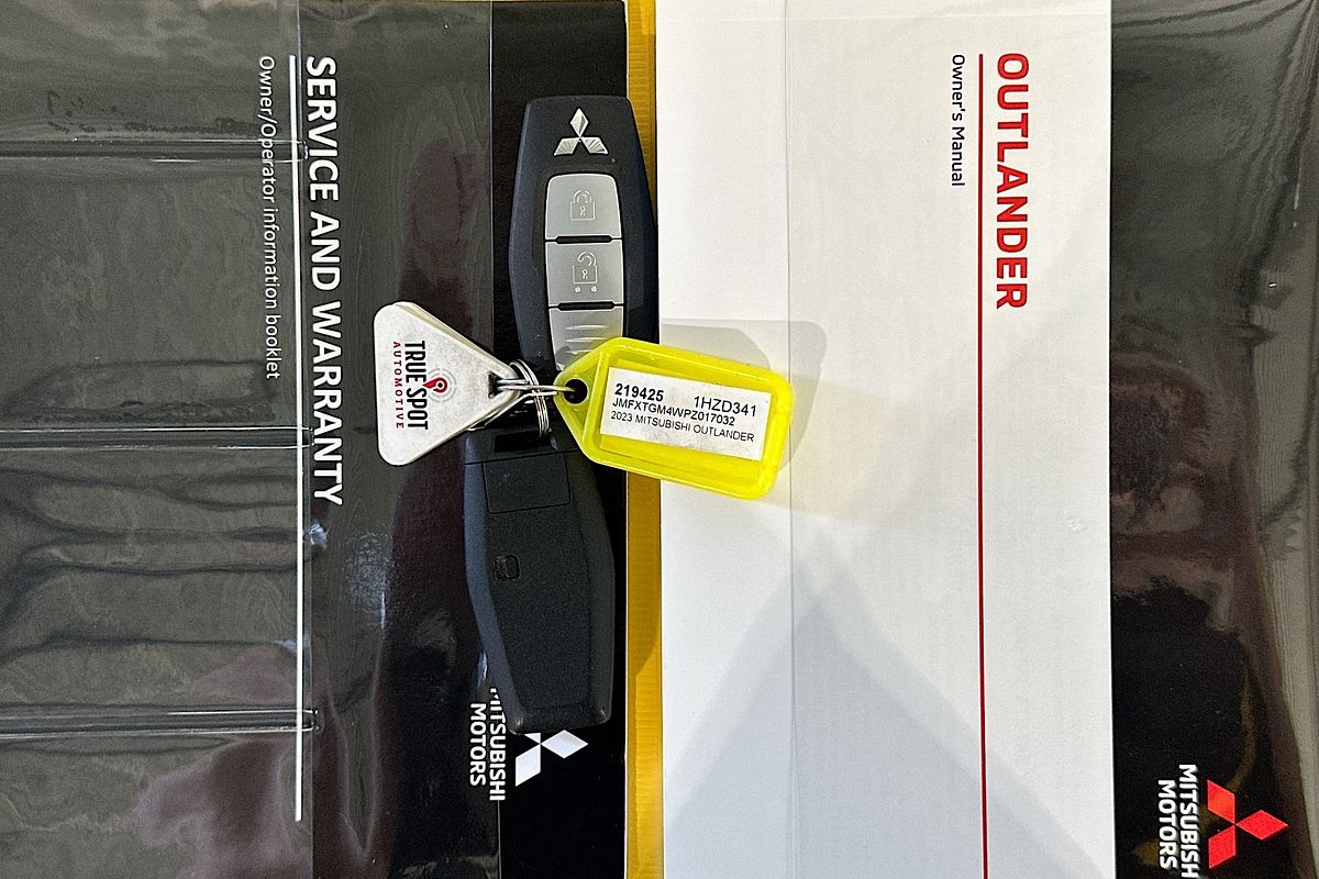 2023 Mitsubishi OUTLANDER LS 7 SEAT (AWD) ZM MY23