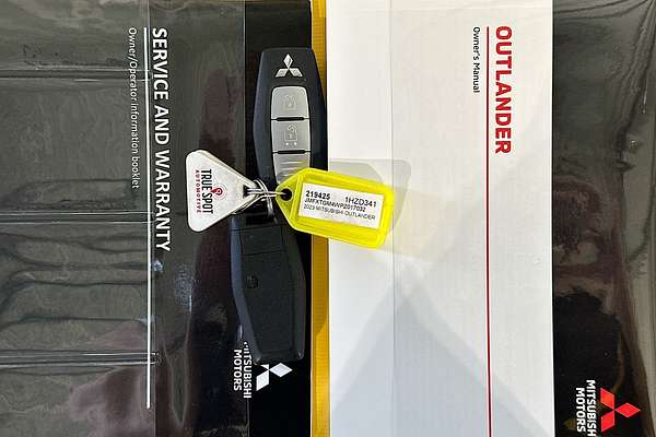 2023 Mitsubishi OUTLANDER LS 7 SEAT (AWD) ZM MY23