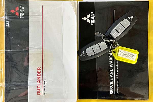 2022 Mitsubishi OUTLANDER ES 7 SEAT (2WD) ZM MY22.5