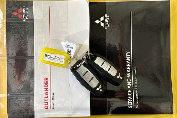 2022 Mitsubishi OUTLANDER ES 7 SEAT (2WD) ZM MY22.5