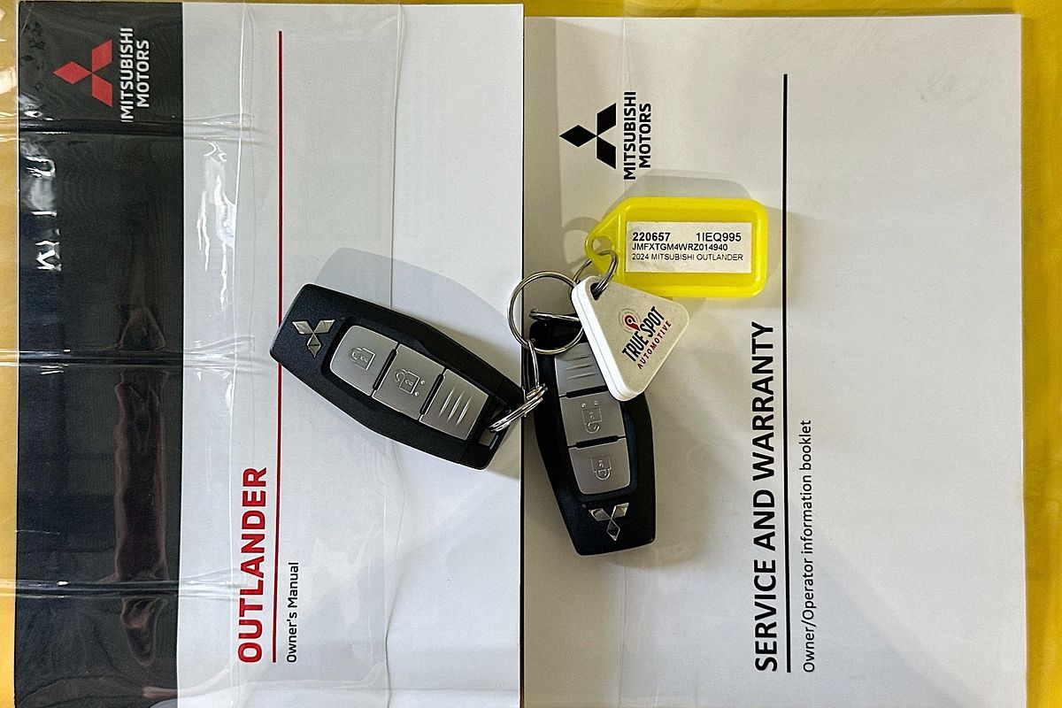 2024 Mitsubishi OUTLANDER LS 7 SEAT (2WD) ZM MY24