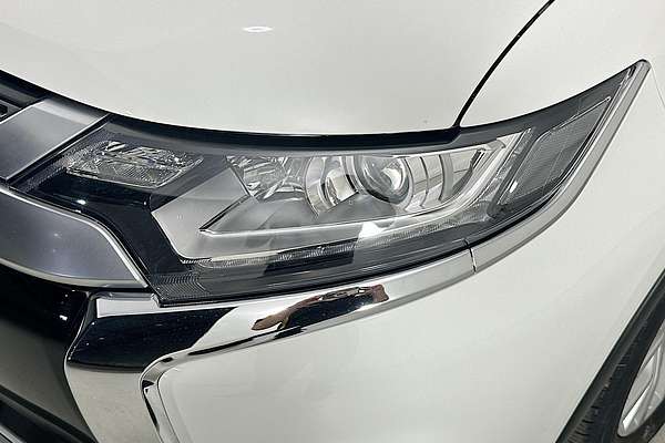2021 Mitsubishi OUTLANDER ES 7 SEAT (2WD) ZL MY21