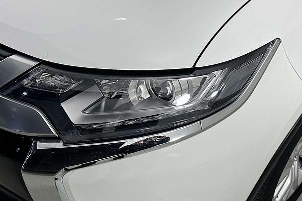 2021 Mitsubishi OUTLANDER ES 7 SEAT (2WD) ZL MY21