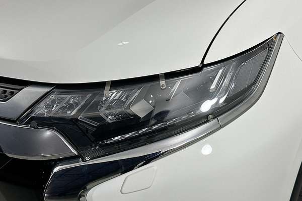 2020 Mitsubishi OUTLANDER Exceed ZL
