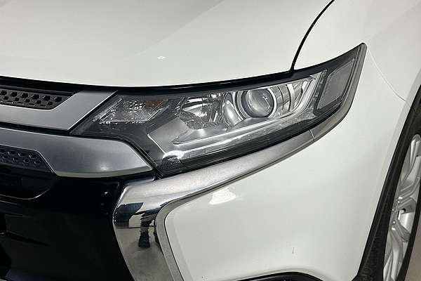 2021 Mitsubishi OUTLANDER ES 7 SEAT (2WD) ZL MY21