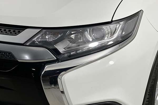 2020 Mitsubishi OUTLANDER ES 7 SEAT (2WD) ZL MY20
