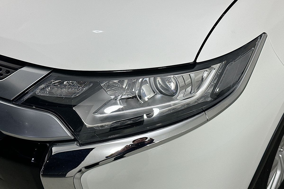 2021 Mitsubishi OUTLANDER ES 7 SEAT (2WD) ZL MY21