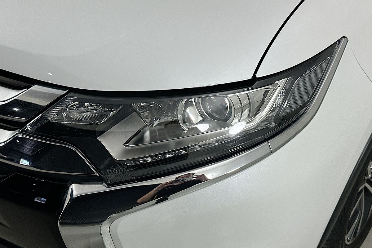 2017 Mitsubishi OUTLANDER LS (4x2) ZK MY17
