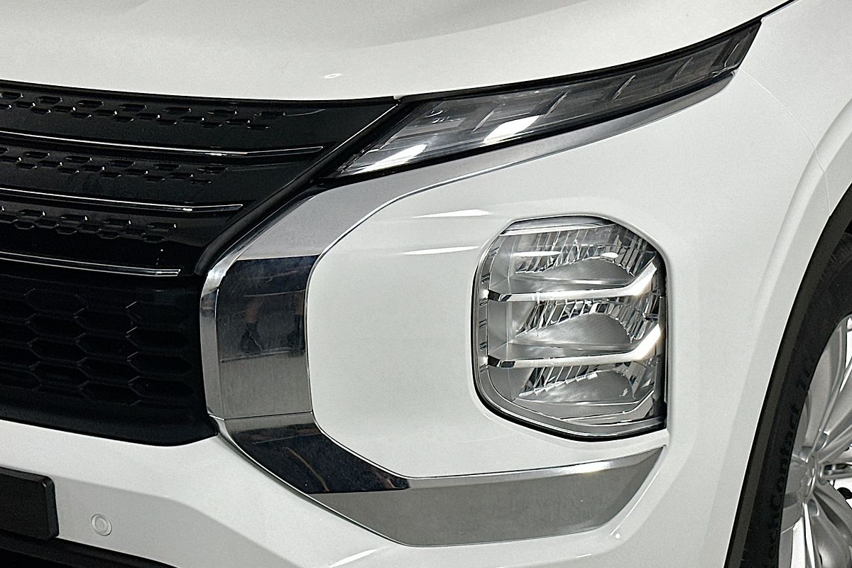 2023 Mitsubishi OUTLANDER ES 7 SEAT (2WD) ZM MY23