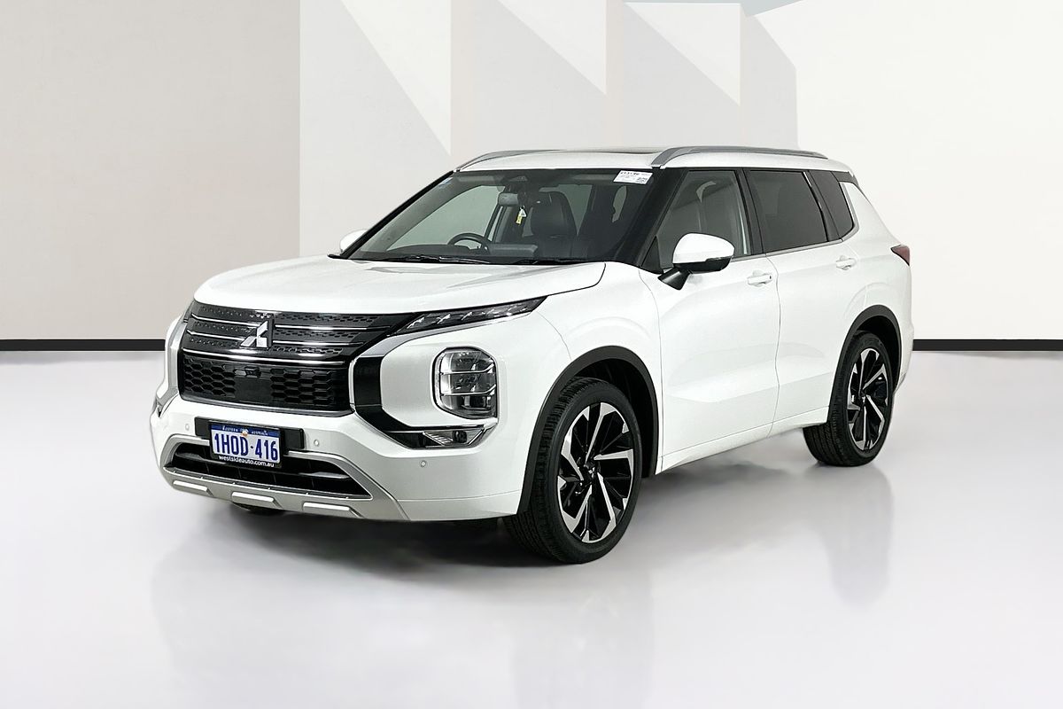 2022 Mitsubishi OUTLANDER Exceed ZM