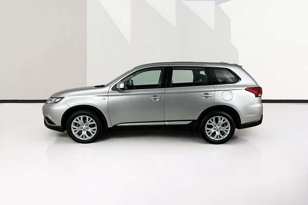 2021 Mitsubishi OUTLANDER ES ZL