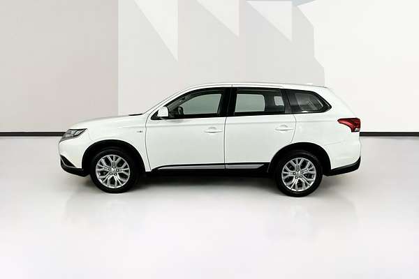 2021 Mitsubishi OUTLANDER ES ZL