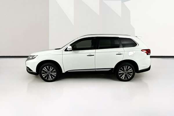 2020 Mitsubishi OUTLANDER Exceed ZL