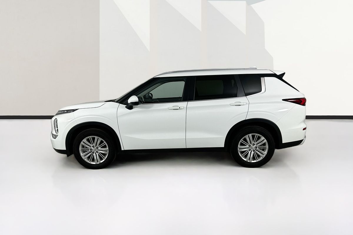 2024 Mitsubishi OUTLANDER LS 7 SEAT (2WD) ZM MY24