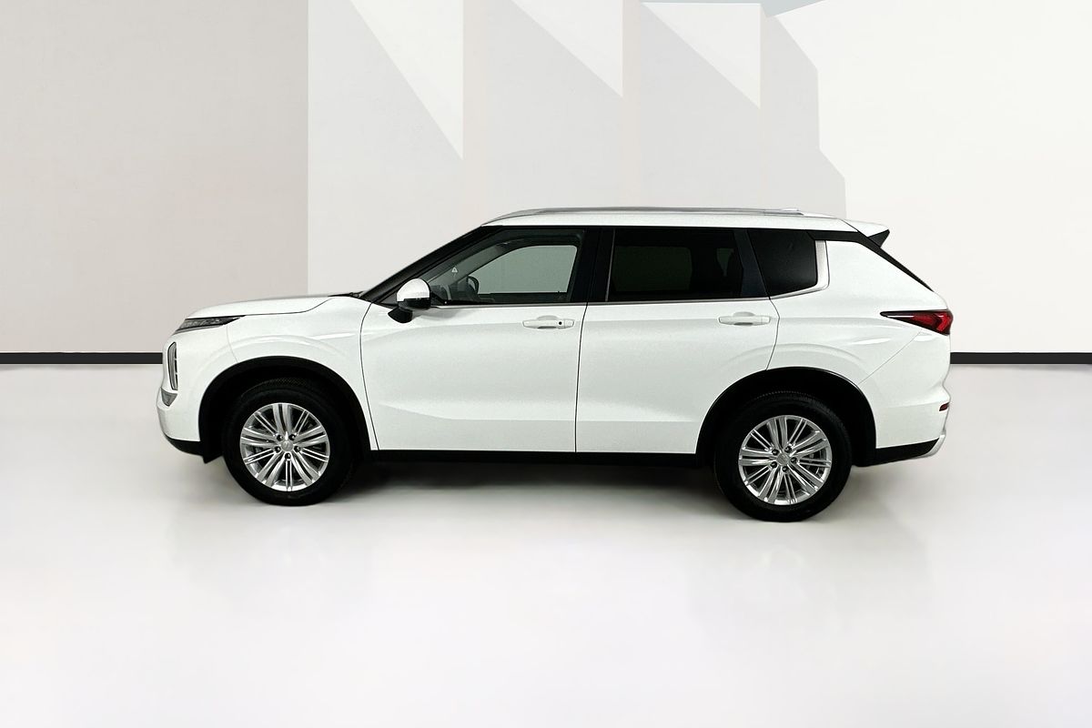 2024 Mitsubishi OUTLANDER LS 7 SEAT (2WD) ZM MY24