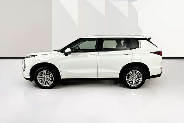 2023 Mitsubishi OUTLANDER ES 7 SEAT (2WD) ZM MY23