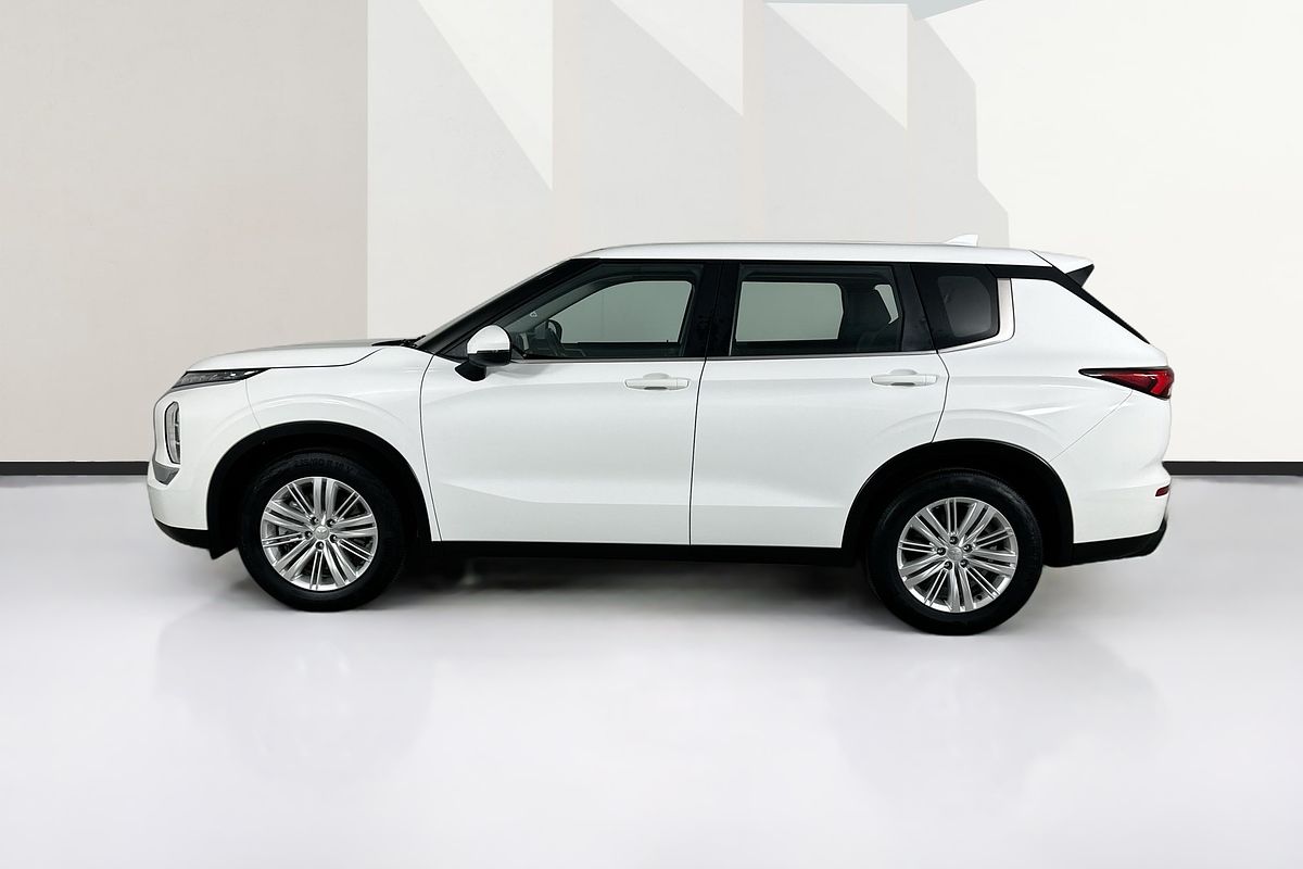 2023 Mitsubishi OUTLANDER ES 7 SEAT (2WD) ZM MY23