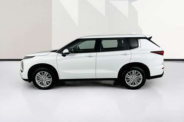 2023 Mitsubishi OUTLANDER ES 7 SEAT (2WD) ZM MY23