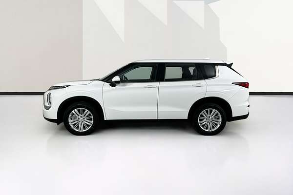 2023 Mitsubishi OUTLANDER ES 7 SEAT (2WD) ZM MY23