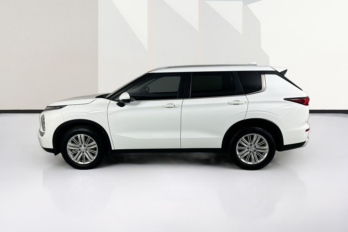 2023 Mitsubishi OUTLANDER LS 7 SEAT (AWD) ZM MY23