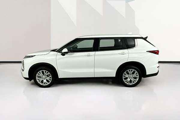 2024 Mitsubishi OUTLANDER ES 7 SEAT (2WD) ZM MY24