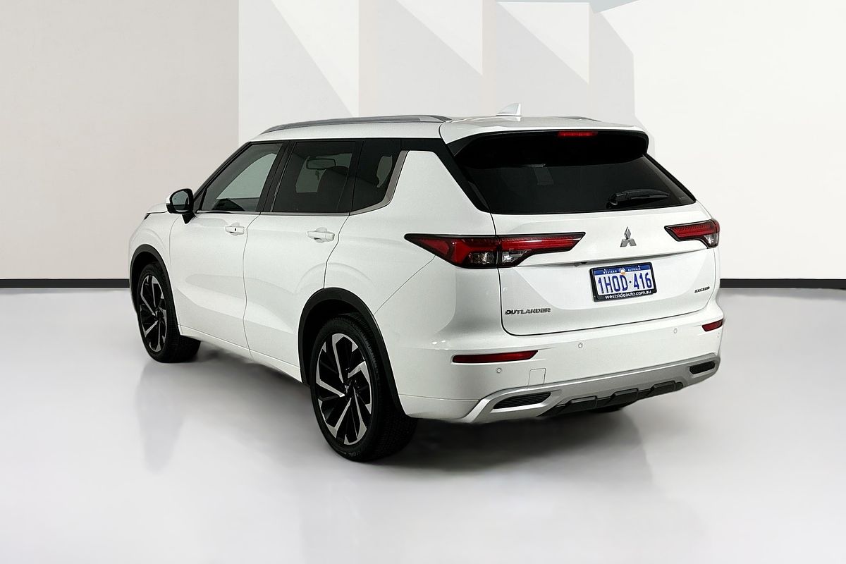 2022 Mitsubishi OUTLANDER Exceed ZM