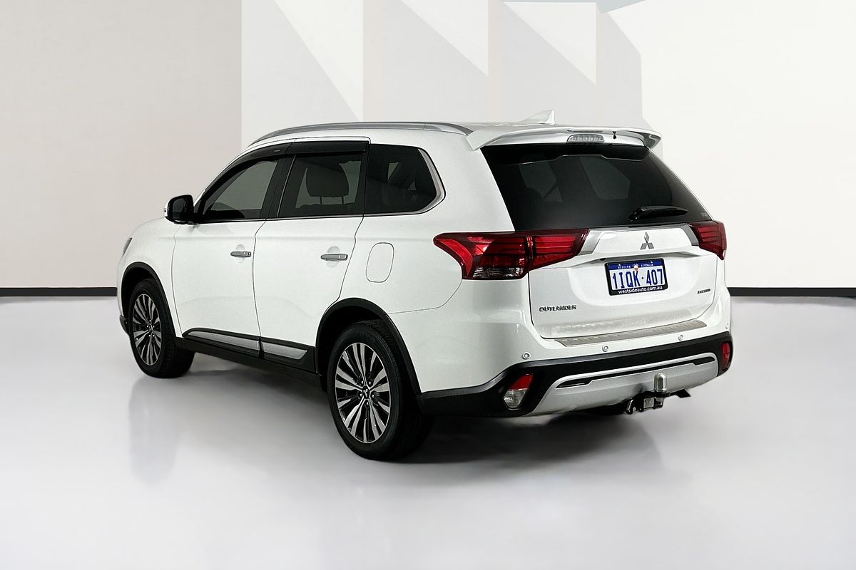 2020 Mitsubishi OUTLANDER Exceed ZL