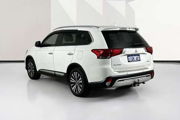 2020 Mitsubishi OUTLANDER Exceed ZL