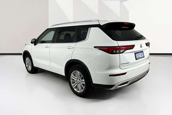 2024 Mitsubishi OUTLANDER LS 7 SEAT (2WD) ZM MY24