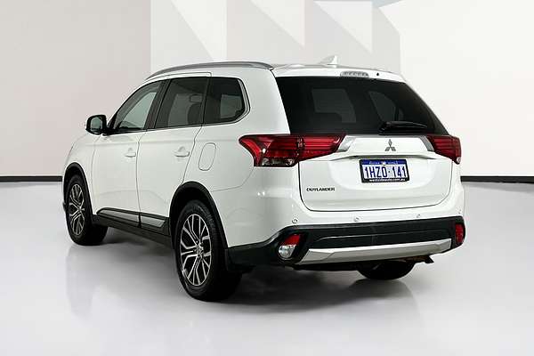 2017 Mitsubishi OUTLANDER LS SAFETY PACK (4x4) 7 SEATS ZK MY17