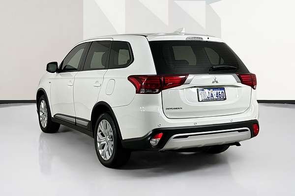 2021 Mitsubishi OUTLANDER ES 7 SEAT (2WD) ZL MY21